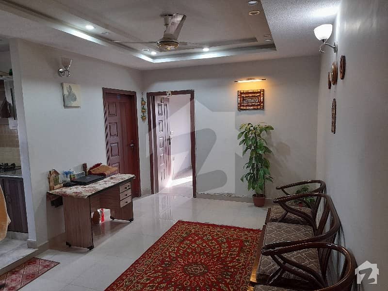 Aesthetic Flat Of 800  Square Feet For Rent Is Available