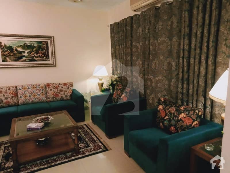 فریرے ٹاؤن کراچی میں 3 کمروں کا 8 مرلہ فلیٹ 3.4 کروڑ میں برائے فروخت۔