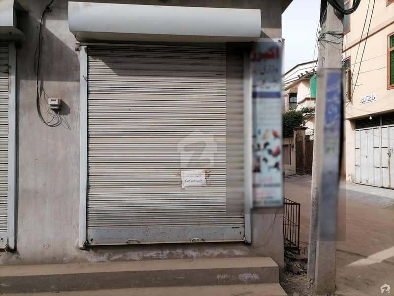 Stunning 220  Square Feet Shop In Sui Gas Road Available