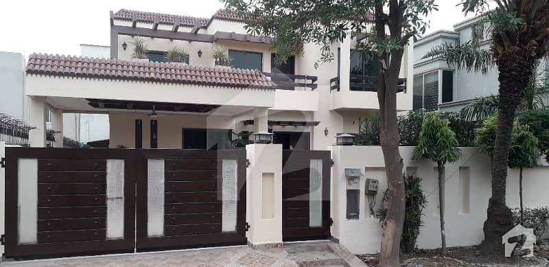 Balaaj Offers 1 Kanal Full House For Rent In Dha Phase 5 100ft Road Near Park And Commercial