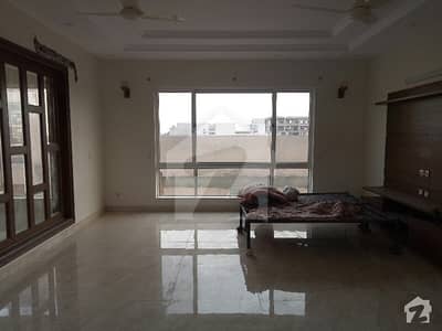 4500  Square Feet House In Central Dha 11 Rahbar For Rent