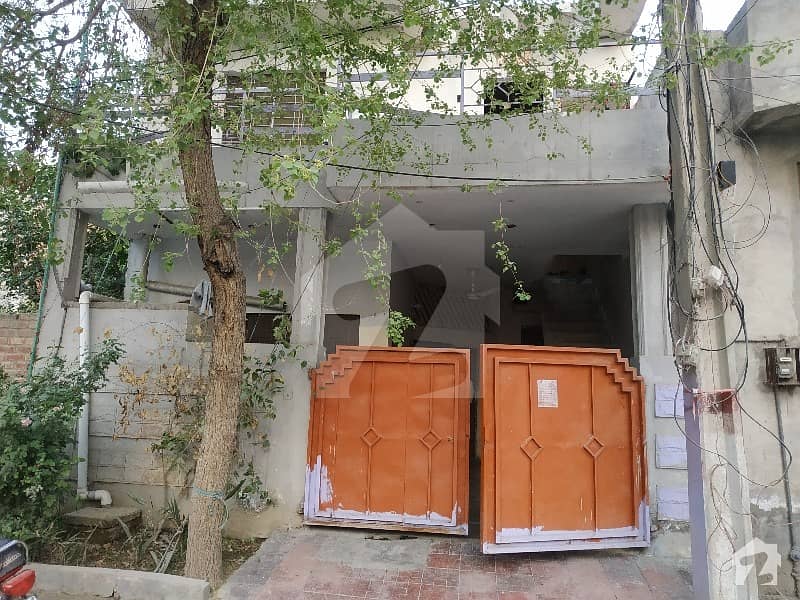 شاداب گارڈن لاہور میں 2 کمروں کا 5 مرلہ زیریں پورشن 18 ہزار میں کرایہ پر دستیاب ہے۔