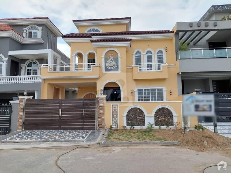 Centrally Located House In Citi Housing Scheme Is Available For Sale J Block Street 5