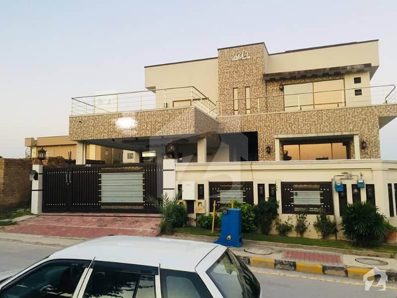 Bahria Town Phase 7 Luxury House For Sale