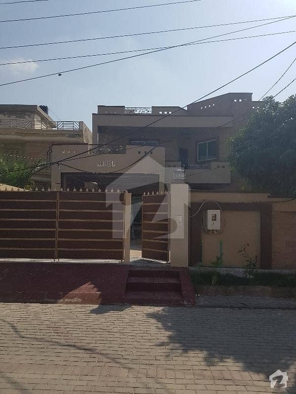 1 Kanal House For Sale In Officers Colony2