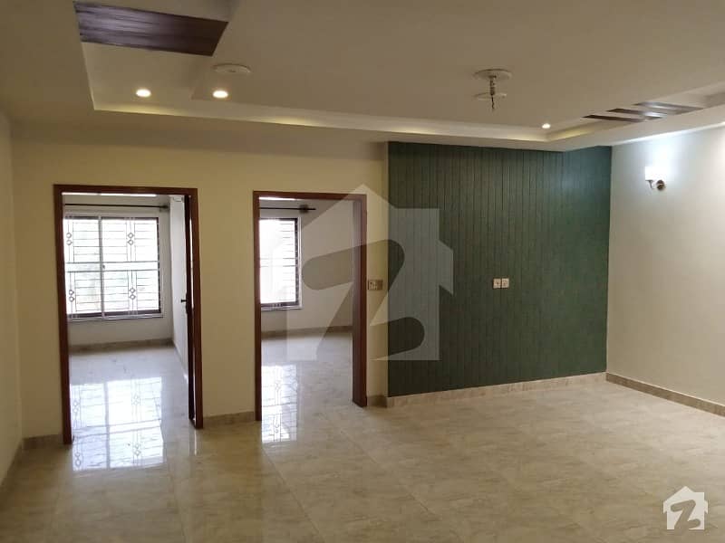 آڈٹ اینڈ اکاؤنٹس ہاؤسنگ سوسائٹی لاہور میں 5 کمروں کا 8 مرلہ مکان 1.5 کروڑ میں برائے فروخت۔