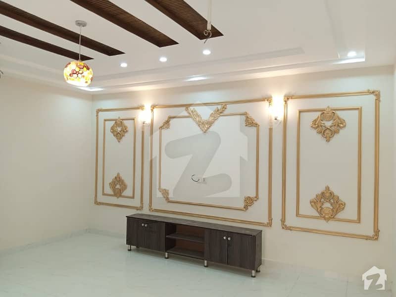 آڈٹ اینڈ اکاؤنٹس ہاؤسنگ سوسائٹی لاہور میں 5 کمروں کا 8 مرلہ مکان 1.7 کروڑ میں برائے فروخت۔