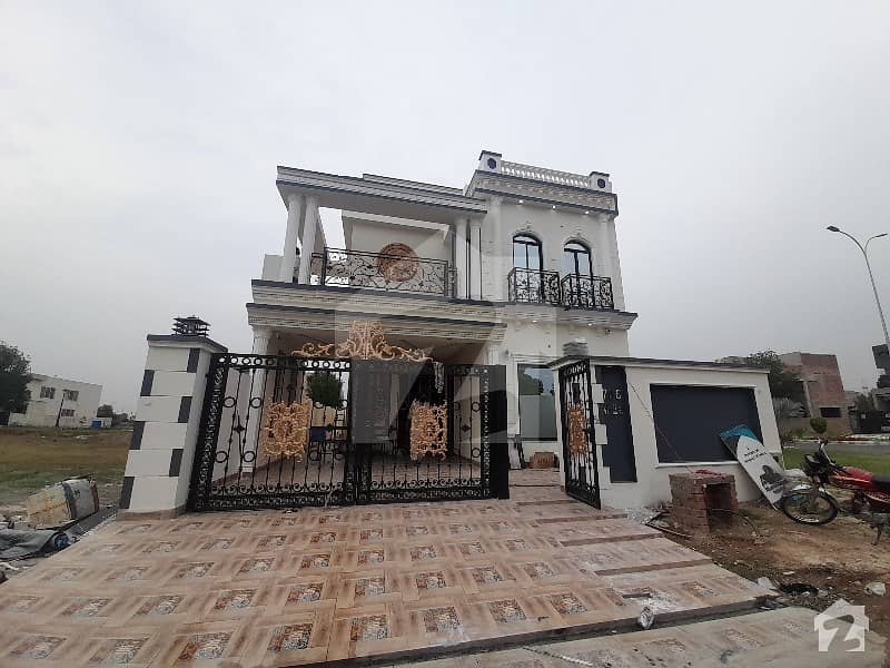 10 Marla Spanish House For Sale At Prime Location In Reasonable Price At Very Hot Location