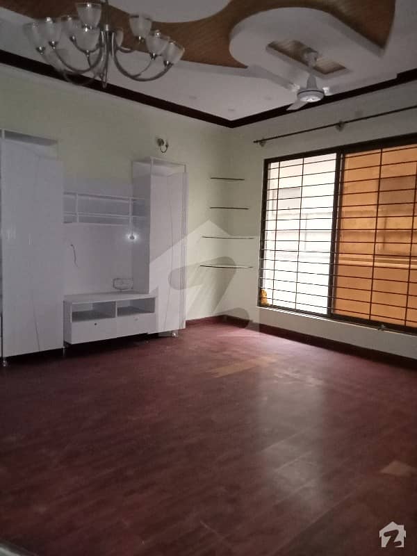 Centrally Located Upper Portion For Rent In Pwd Housing Scheme Available