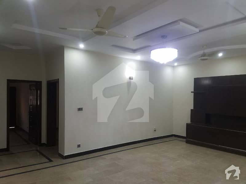12 Marla Beautiful Upper Portion Available For Rent In Reasonable Price