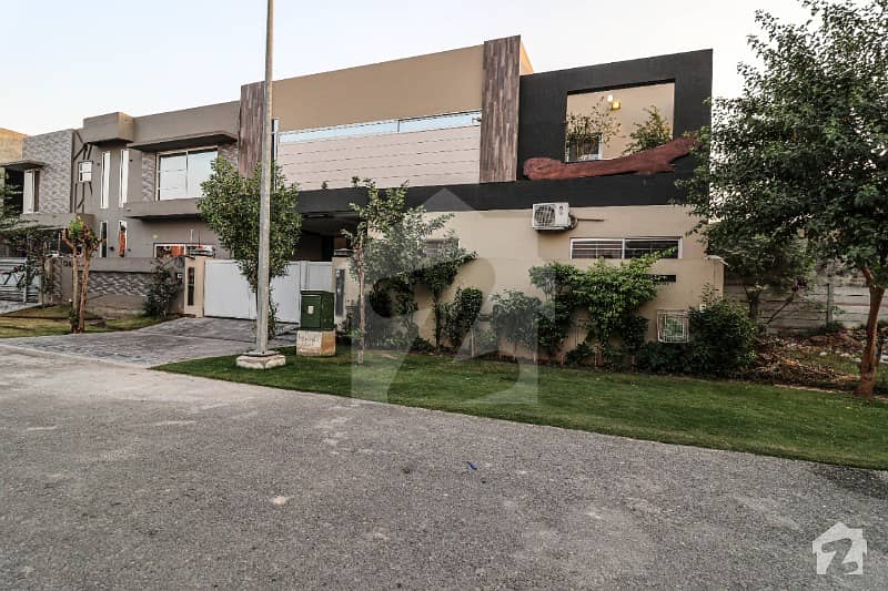 Slightly Used Bungalow For Sale At Prime Location In Dha  Phase 6