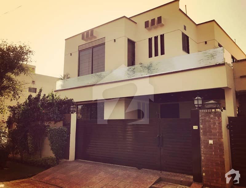10.5 Marla Modern Design Bungalow For Sale In Sui Gas