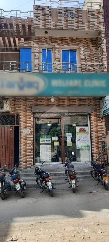 گرین ٹاؤن سیکٹر ڈی 2 لاہور میں 4 مرلہ دفتر 1.6 کروڑ میں برائے فروخت۔