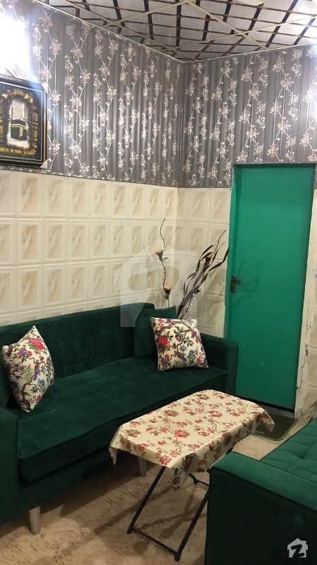 اچھرہ لاہور میں 5 کمروں کا 3 مرلہ مکان 80 لاکھ میں برائے فروخت۔