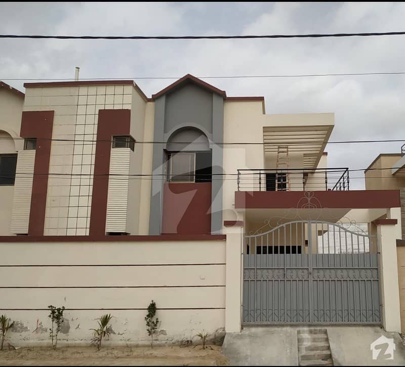 ملیر لِنک ٹُو سُپر ہائی وے کراچی میں 4 کمروں کا 10 مرلہ مکان 2.5 کروڑ میں برائے فروخت۔