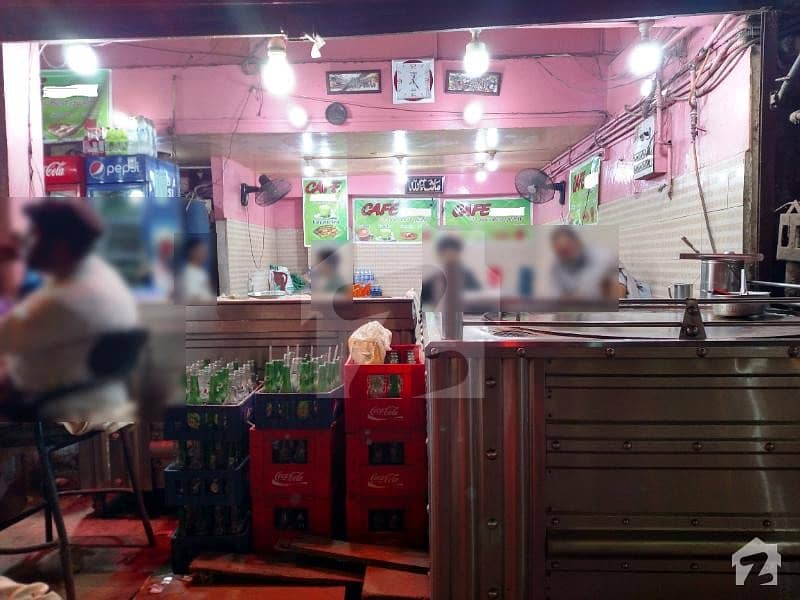 رنچھوڑ لائن بازار کراچی میں 5 مرلہ دکان 6.5 کروڑ میں برائے فروخت۔
