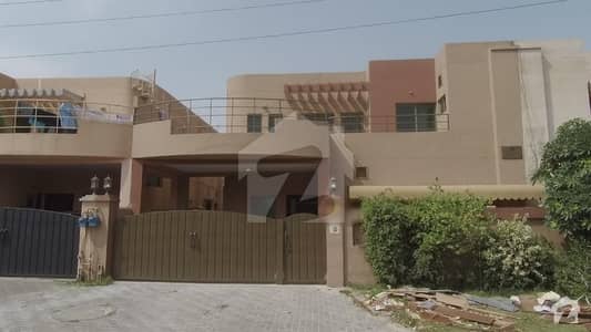 Kamran Estate Offers 10 Marla Beautifull Design House Is For Sale At Main Buliyard Of Askari 10 Kamran Estate Offers 10 Marla Beautifull Design House Is For Sale At Main Buliyard Of Askari 10