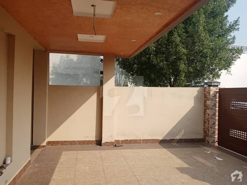 1125  Square Feet Spacious House Available On Khadim Ali Road For Sale