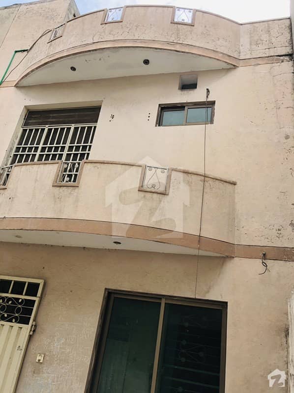 3 Marla Old Construction House Available In Shah Jamal