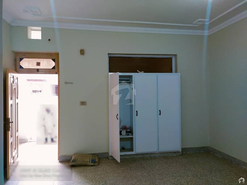 شمس القمر ٹاؤن پشاور میں 7 کمروں کا 5 مرلہ مکان 1.75 کروڑ میں برائے فروخت۔
