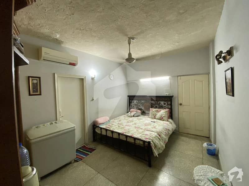 نارتھ ناظم آباد ۔ بلاک جی نارتھ ناظم آباد کراچی میں 2 کمروں کا 4 مرلہ فلیٹ 23 ہزار میں کرایہ پر دستیاب ہے۔