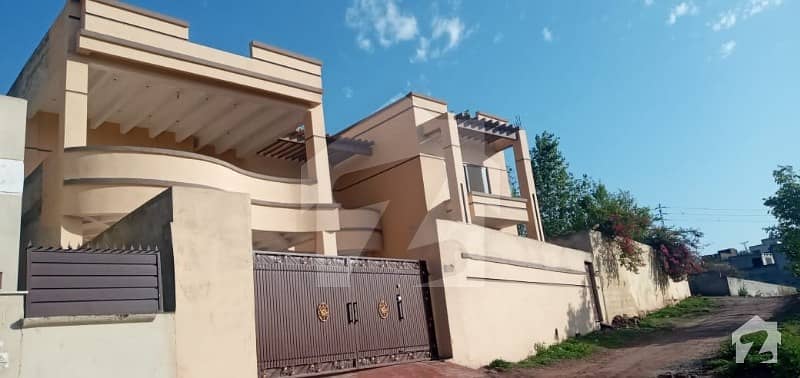 28 Marla Double Storey House For Sale