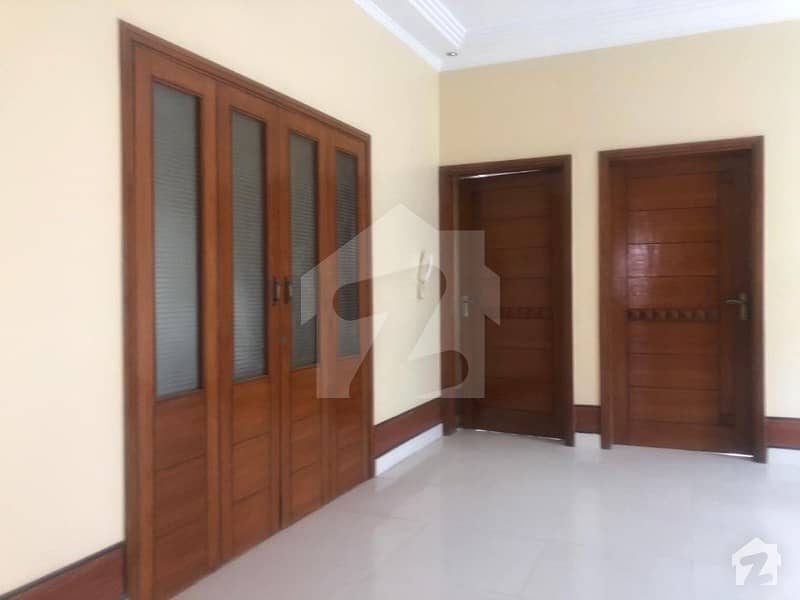 Buy A 4500  Square Feet Upper Portion For Rent In D. H. A