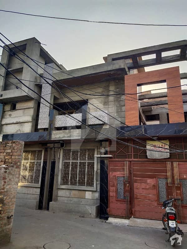 گڑھی شاہو لاہور میں 4 کمروں کا 10 مرلہ مکان 3 کروڑ میں برائے فروخت۔