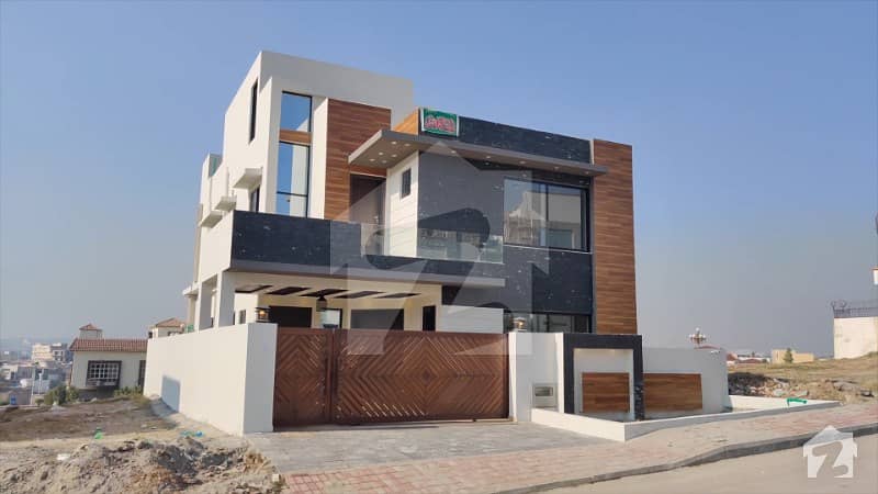 10 Marla Luxury Designer House Main Boulevard For Sale In Overseas Enclave Sector 5 Phase 8 Bahria Town Rawalpindi