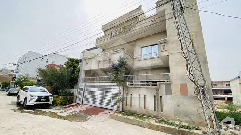 ہائی کورٹ روڈ راولپنڈی میں 4 کمروں کا 10 مرلہ مکان 2.75 کروڑ میں برائے فروخت۔
