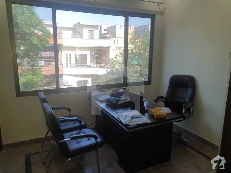 4 Marla Brand New Flat Rent Near To Emporium Mall Use Office And Bachelor