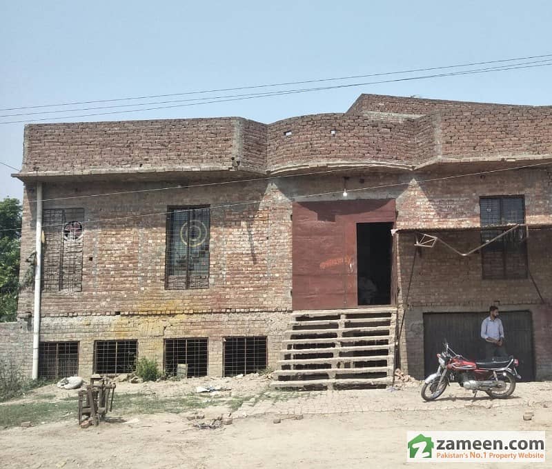 House With Warehouse Available For Sale In Green Town