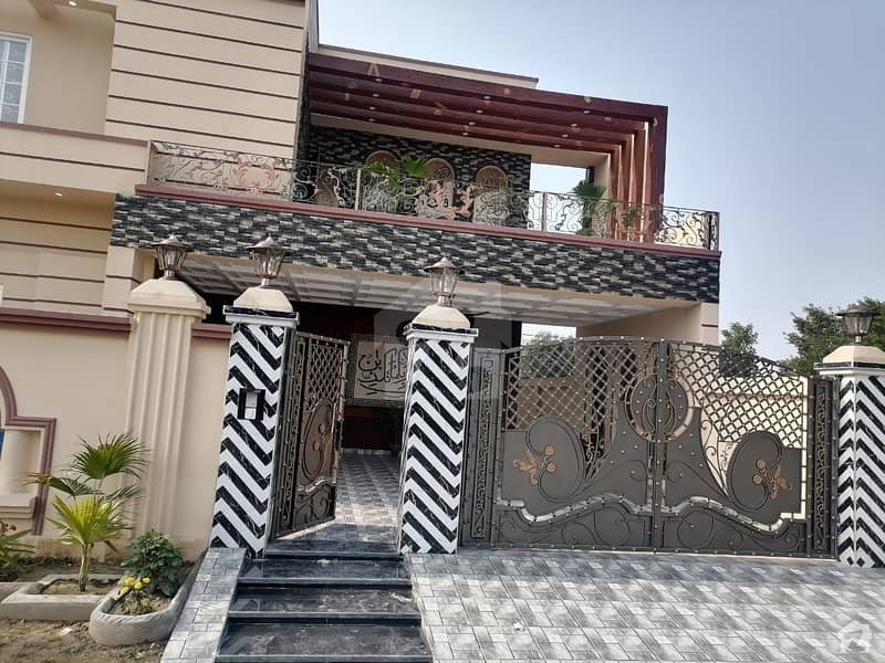 1 Kanal Well Furnished House For Sale Main Location