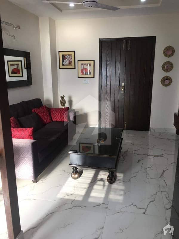 ONE BED FULLY LUXURY FURNISHED FAMILY APARTMENT AVAILABLE FOR RENT IN BAHRIA TOWN LAHORE,