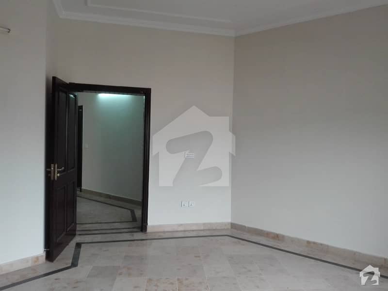 Reasonably-Priced 900 Square Feet Flat In E-11, Islamabad Is Available As Of Now