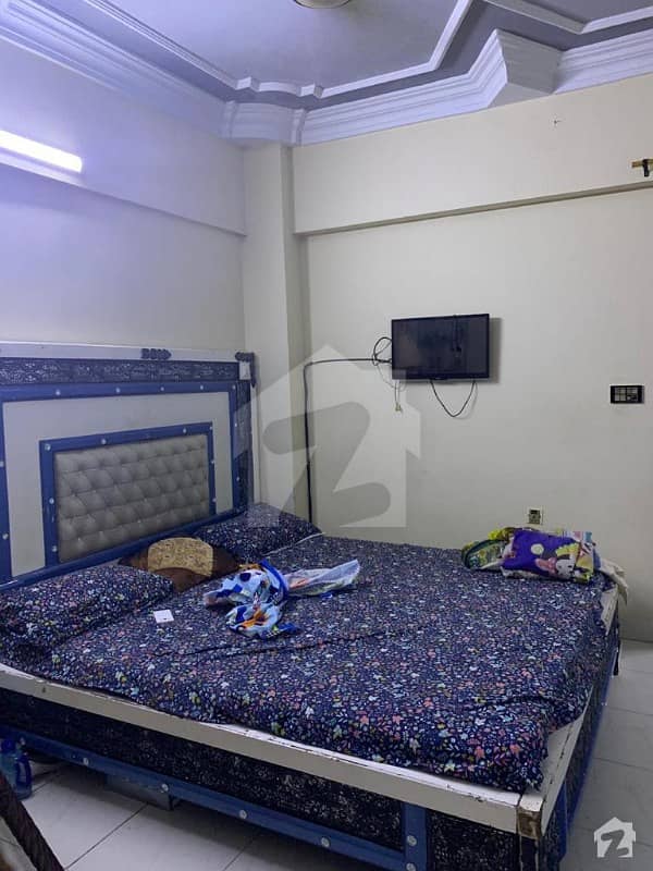 گارڈن ویسٹ کراچی میں 4 کمروں کا 7 مرلہ فلیٹ 90 لاکھ میں برائے فروخت۔