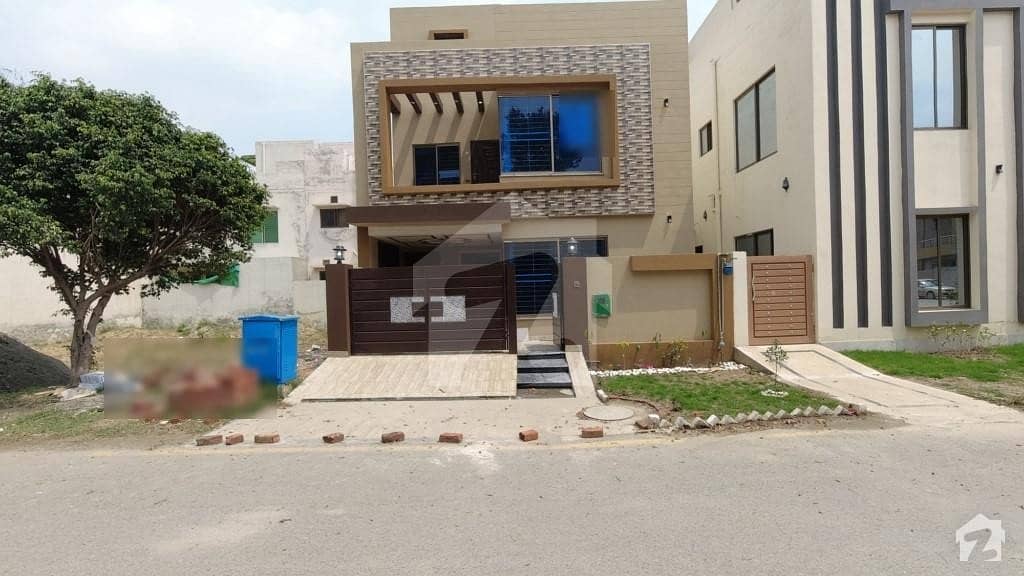 Bahria Nasheman House Sized 5 Marla For Sale