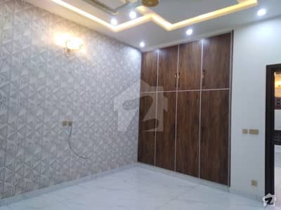 10 Marla Upper Portion Is Available In Affordable Price In Faisal Town