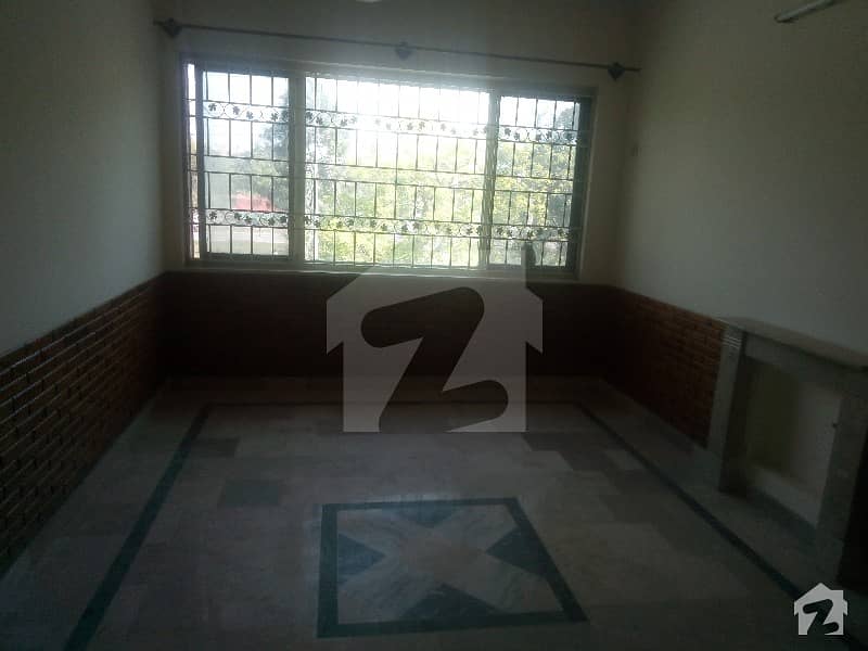 2100  Square Feet Spacious Upper Portion Is Available In I-9 For Rent