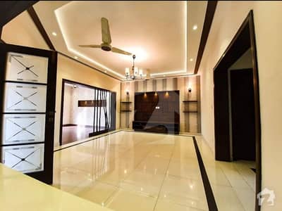 10 Marla Brand New House For Rent 10 Marla Brand New House For Rent
