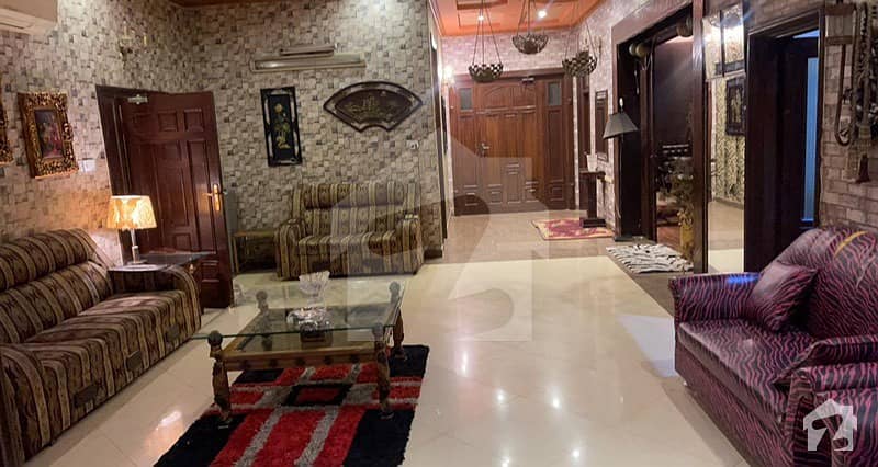 Perfect 3150  Square Feet House In Shadman Colony For Sale