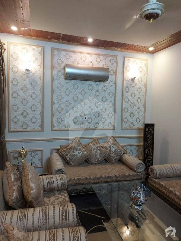ایڈن ویلی فیصل آباد میں 5 کمروں کا 10 مرلہ مکان 4.5 کروڑ میں برائے فروخت۔