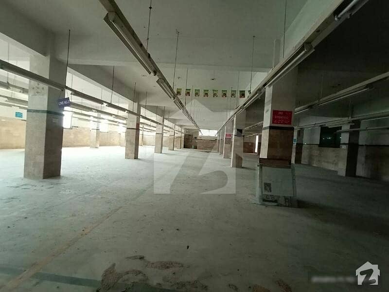 25000  Square Feet Factory In Korangi Is Available For Rent