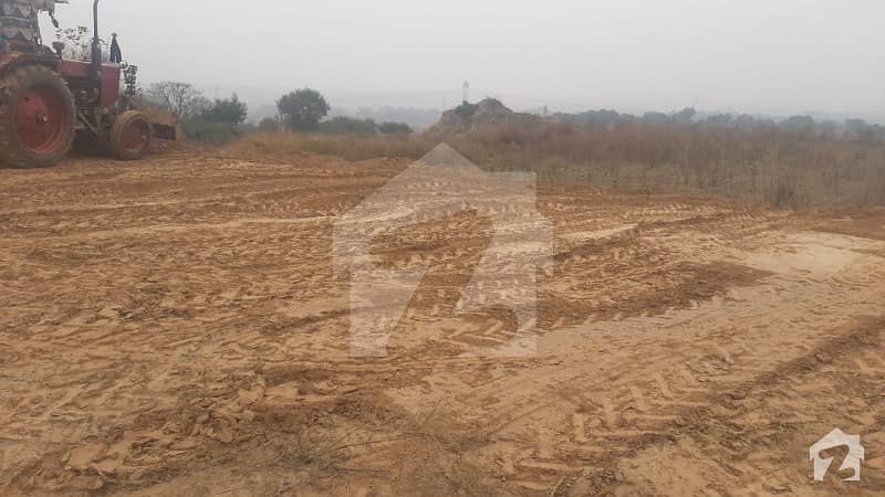 In Bahria Town Rawalpindi 45000  Square Feet Farm House For Sale