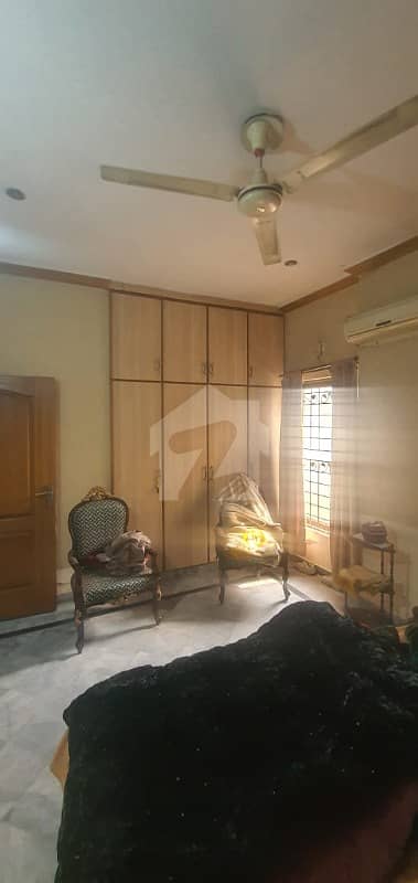 این ایف سی 1 لاہور میں 4 کمروں کا 7 مرلہ مکان 1.65 کروڑ میں برائے فروخت۔