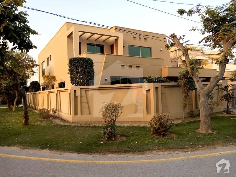 21 Marla Corner Double Unit House For Sale In Dha Phase 3