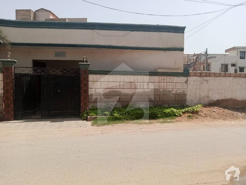 240 Yards Corner House Available For Sale In Kesc Society