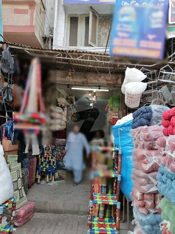 جھنگ بازار فیصل آباد میں 1 مرلہ دکان 2.25 کروڑ میں برائے فروخت۔