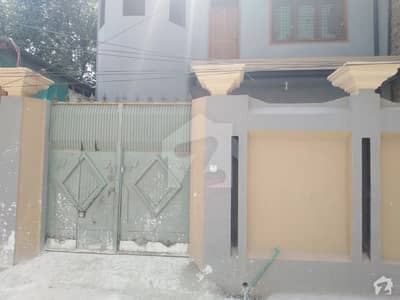 گلبرگ پشاور میں 6 کمروں کا 5 مرلہ مکان 1.5 کروڑ میں برائے فروخت۔