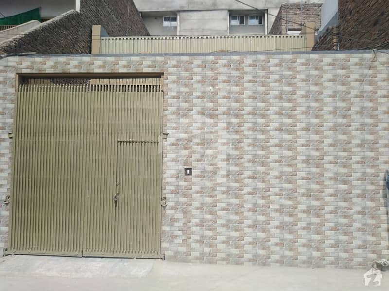 گلبرگ پشاور میں 4 کمروں کا 5 مرلہ مکان 1.5 کروڑ میں برائے فروخت۔